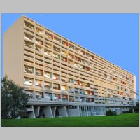 Corbusierhaus Berlin, photo Jean-Pierre Dalbéra, Wikipedia.jpg